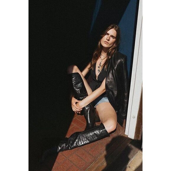 NEW FREE PEOPLE GRAYSON TALL BOOTS IN BLACK CROC LEATHER - Picture 5 of 5